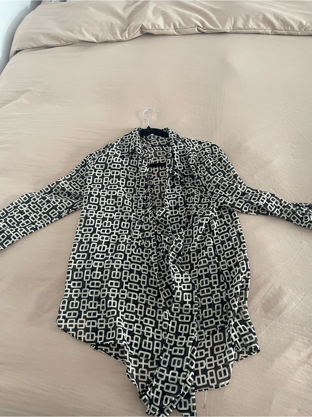 Zara Black and White Geometric Print Blouse
